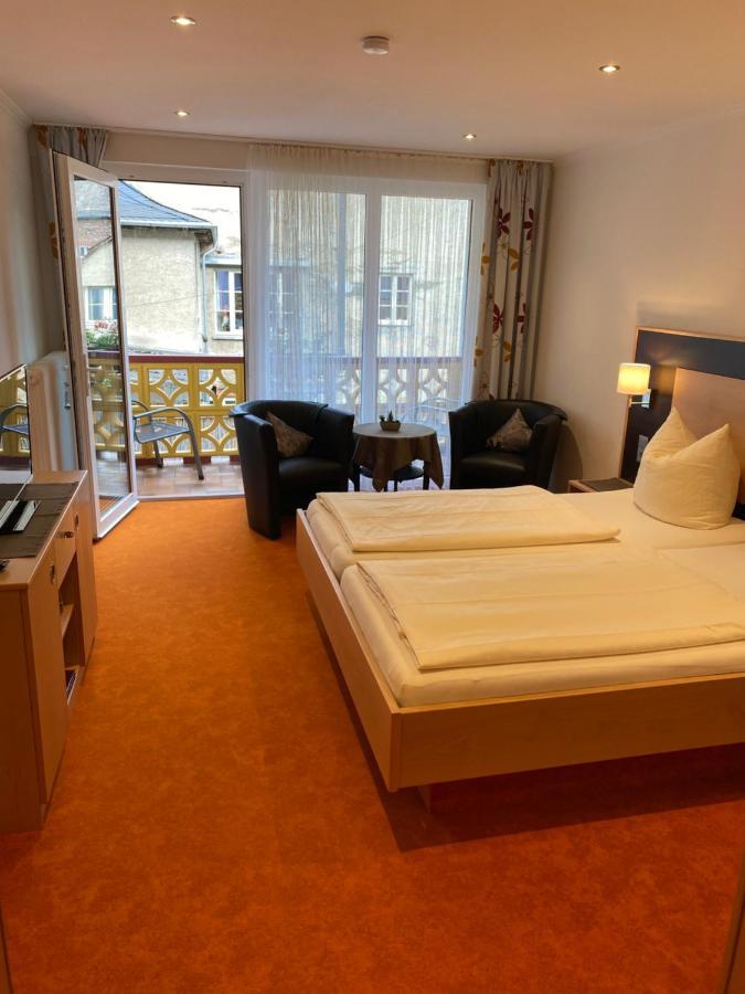 Hotel Moselterrasse Ediger-Eller Ngoại thất bức ảnh