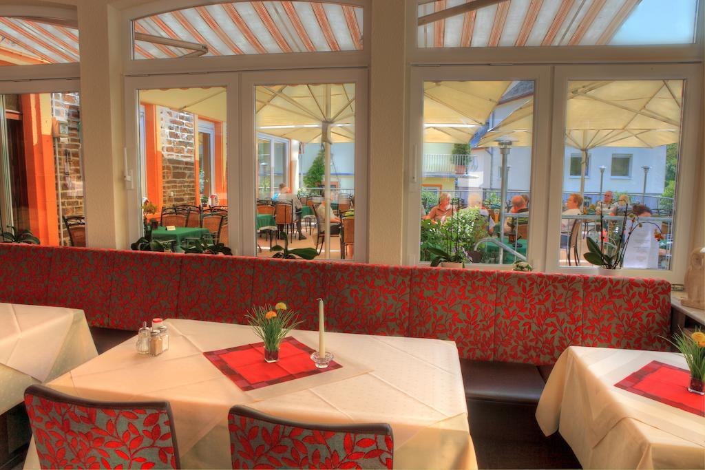 Hotel Moselterrasse Ediger-Eller Ngoại thất bức ảnh